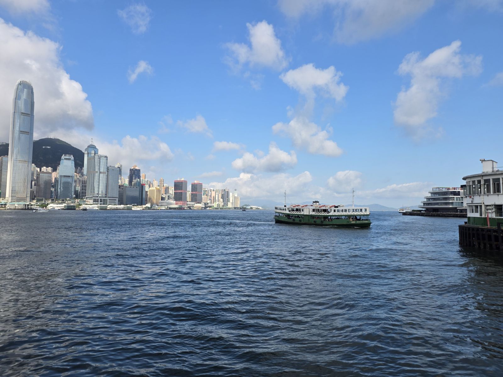 Remote-Friendly Banking Options for Hong Kong Companies