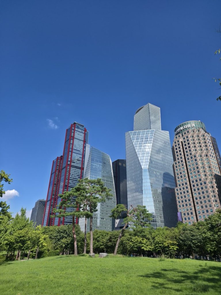 Choosing a Jurisdiction for Overseas Incorporation: What to Know in 2025